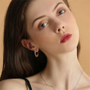 Brincos em Prata 925 com Esferas Douradas – Elegância Luxuosa com Caixa de Oferta