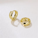 Brincos Geométricos Irregulares em Metal – Design Minimalista e Moderno para Mulher