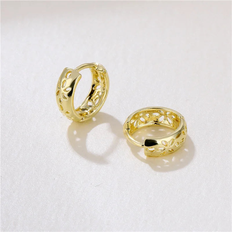 Brincos Geométricos Irregulares em Metal – Design Minimalista e Moderno para Mulher