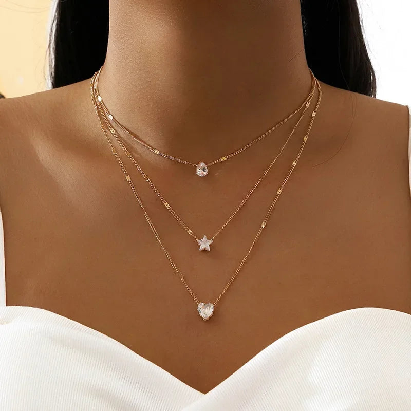 Choker Feminino com Pérolas de Imitação – Corrente Ajustável Dourada e Prateada
