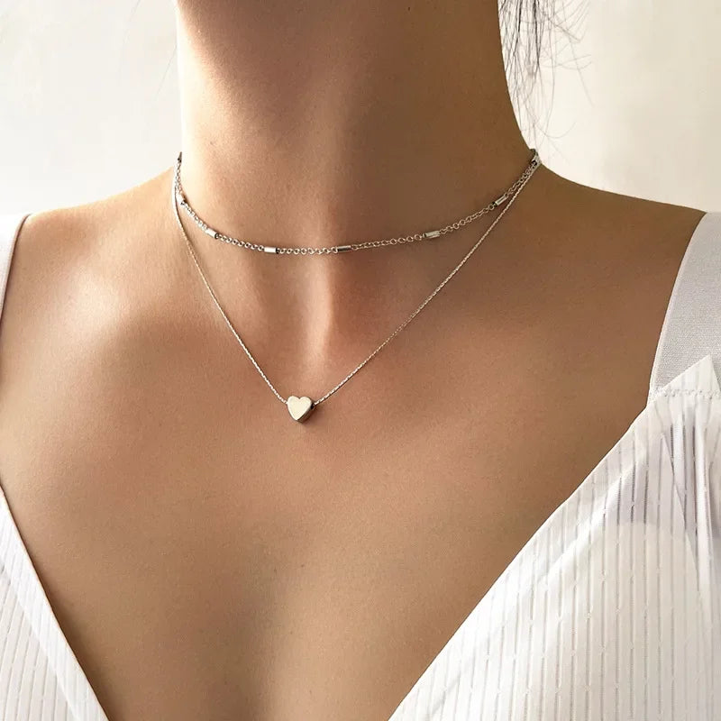 Choker Feminino com Pérolas de Imitação – Corrente Ajustável Dourada e Prateada